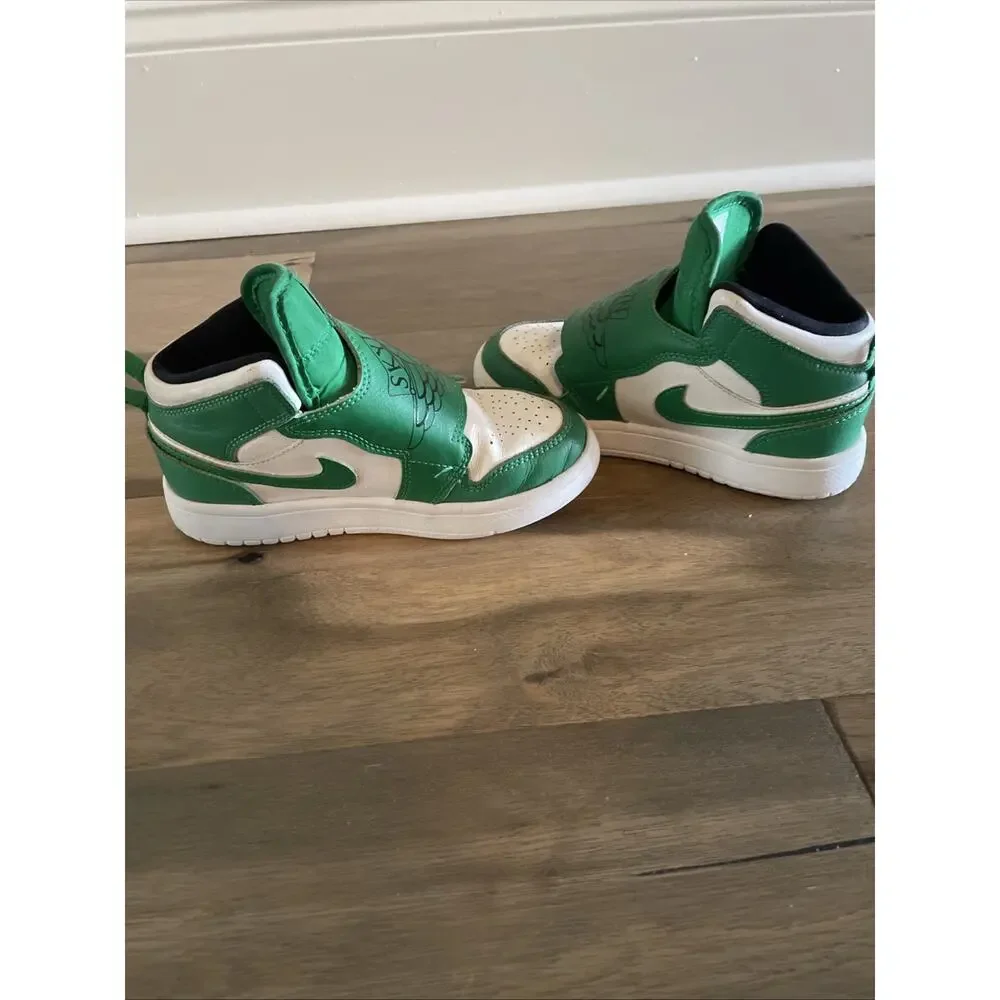 Nike Sky Jordan Kids shoes - Picture 8 of 10